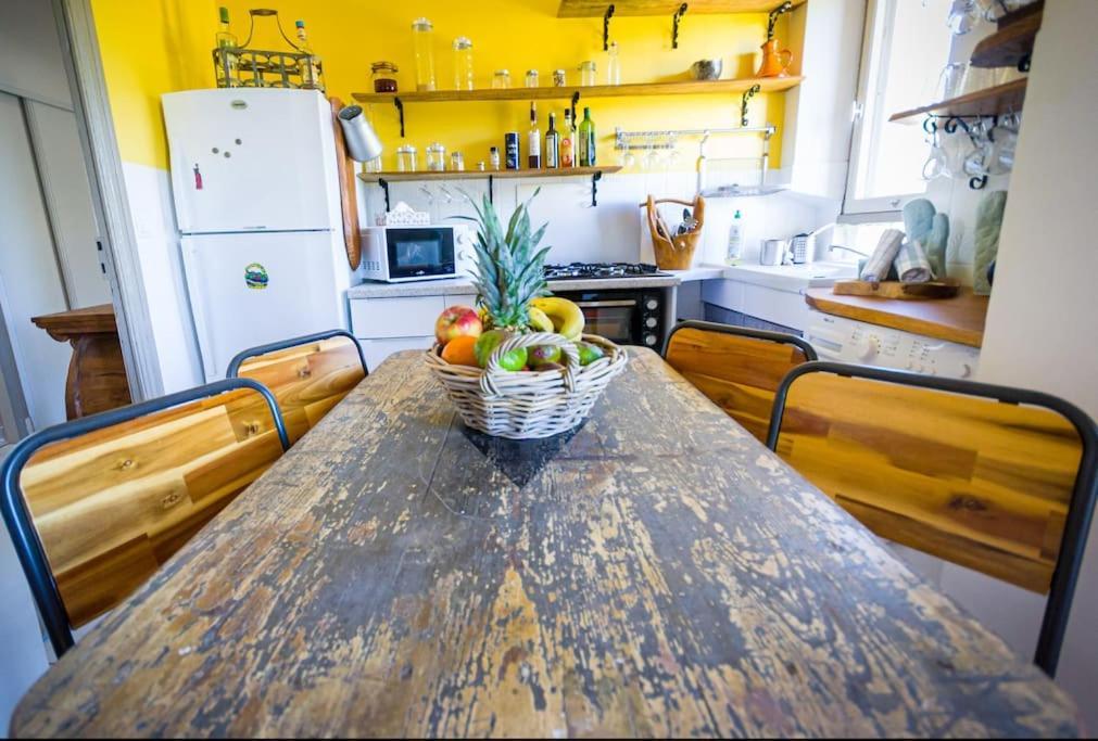Le Brianyourhosthelper Apartment Минерв Екстериор снимка