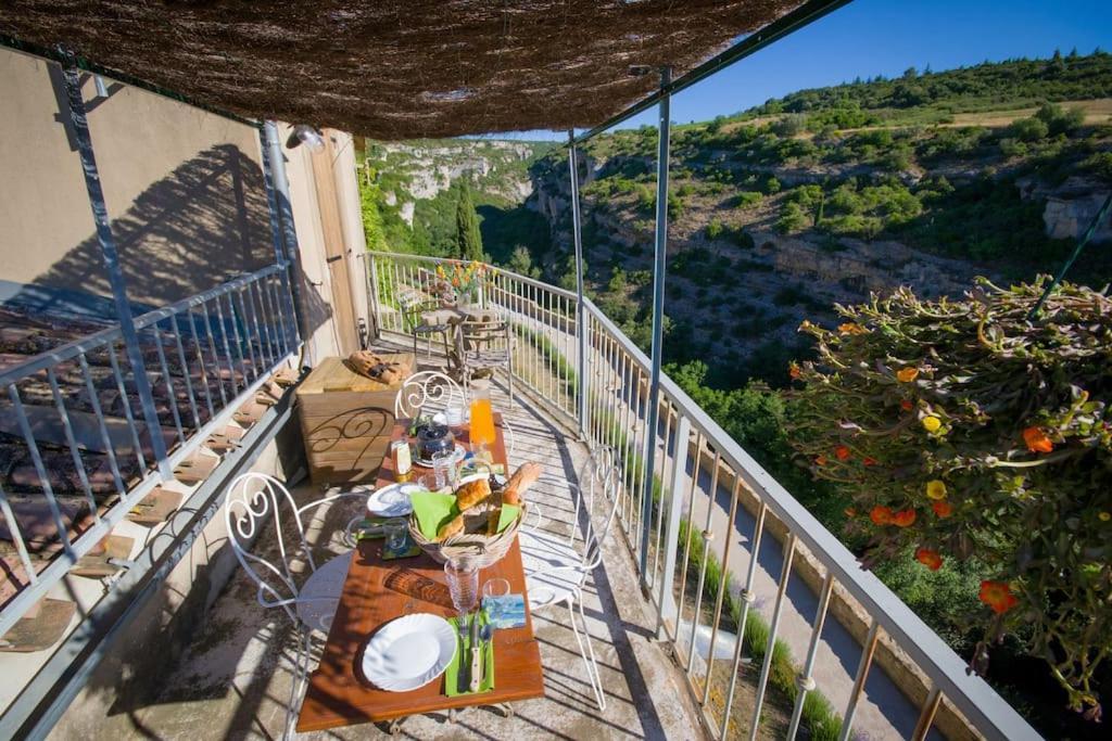 Le Brianyourhosthelper Apartment Минерв Екстериор снимка